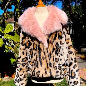 STRIKING FAUX FUR JACKET…